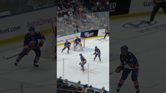PANARIN KEEPS SCORING!